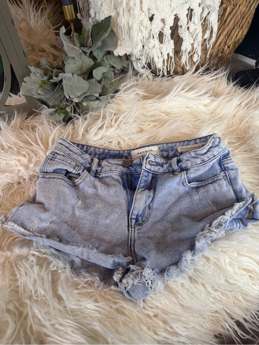 PacSun Light Wash Distressed Denim Cutoff Shorts